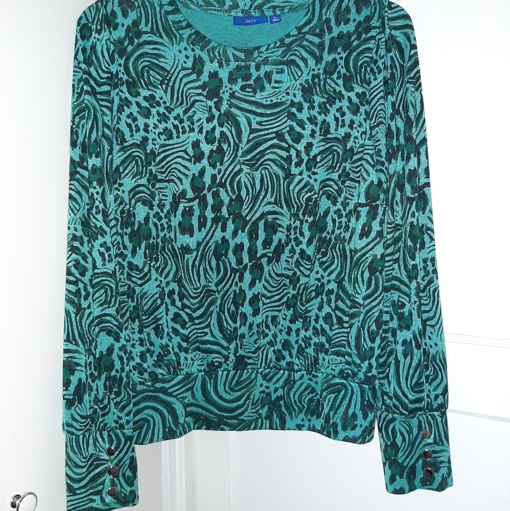 Patterned Green Sweater - Picture 3 of 6